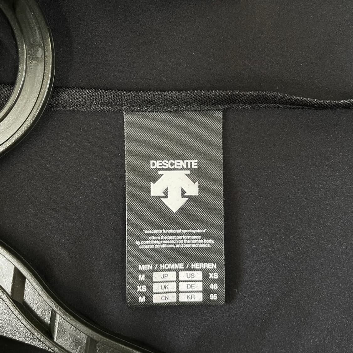 M 데상트 경량 바람막이 95 상품이미지4