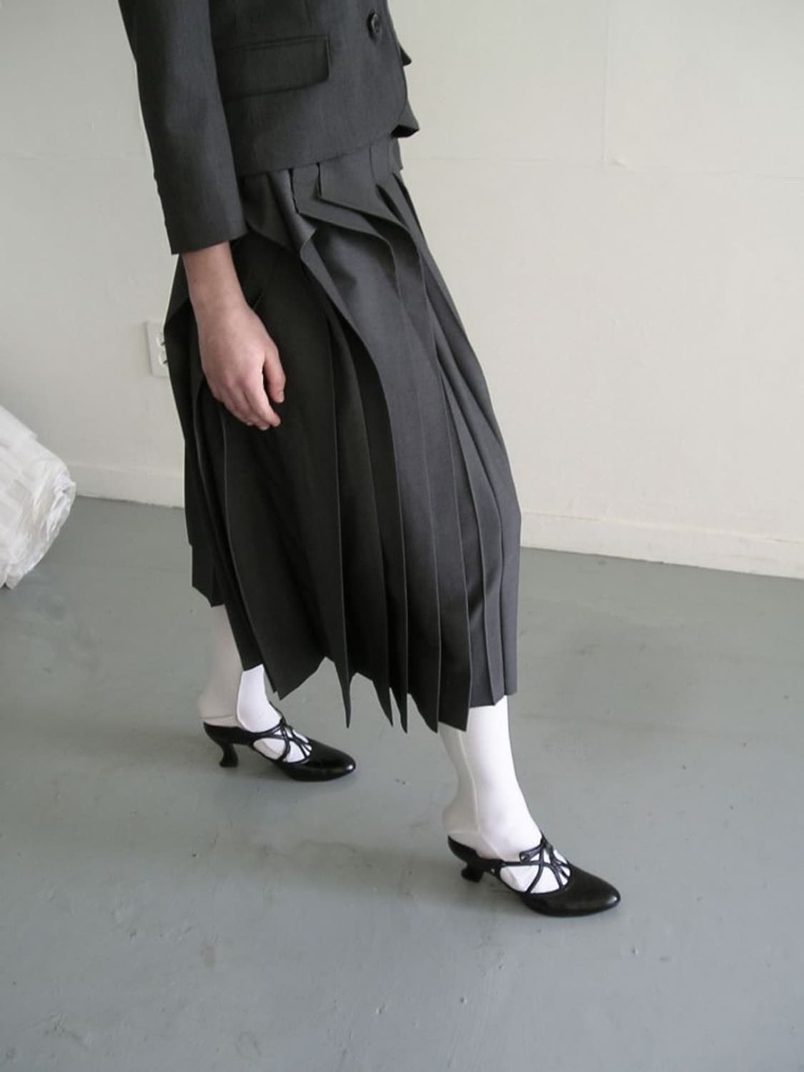 에옹쓰 eonts 오프비트 플리츠 스커트 1사이즈 새상품 상품이미지1