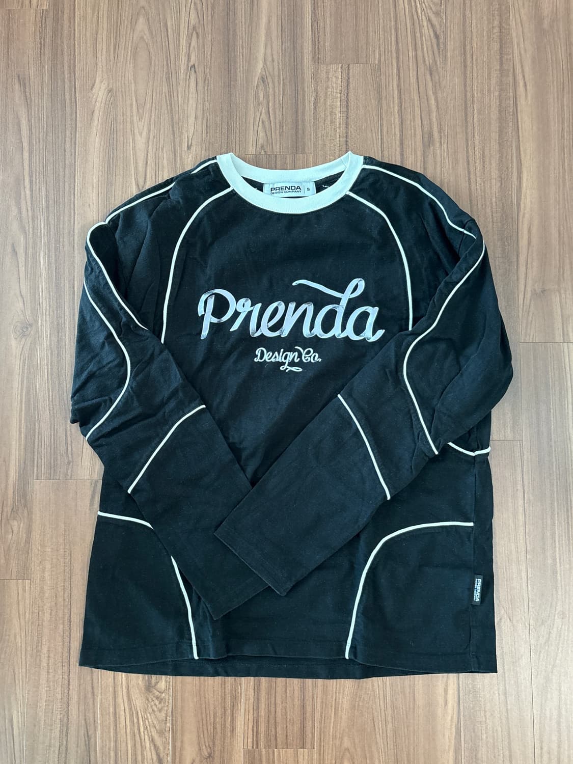 [프렌다] 오버핏 롱슬리브 블랙 상품이미지1