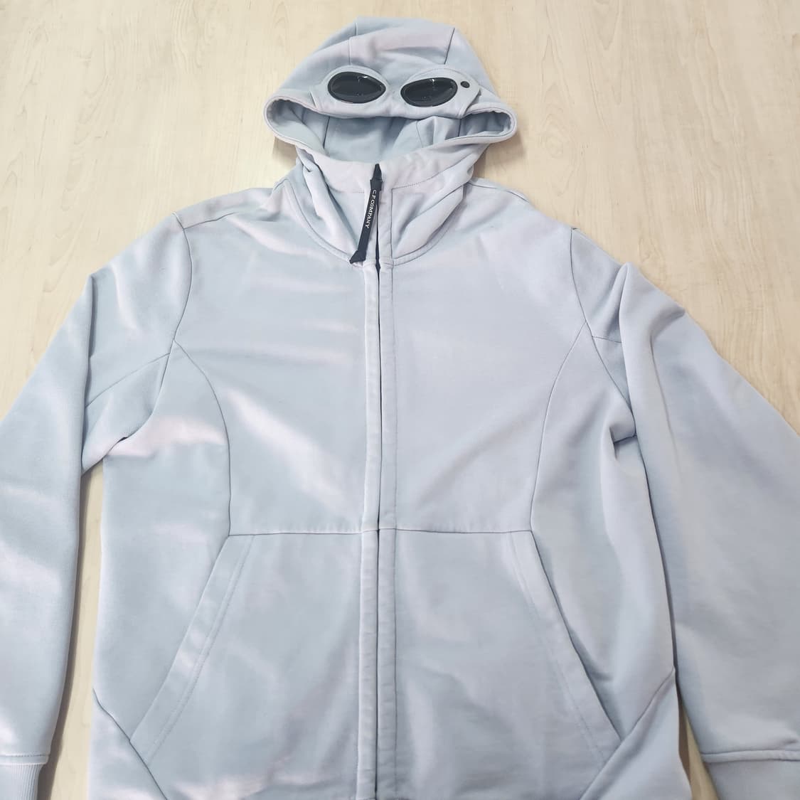 (민트급) Cp컴퍼니 고글 후드집업 할로겐블루(xL) 상품이미지1