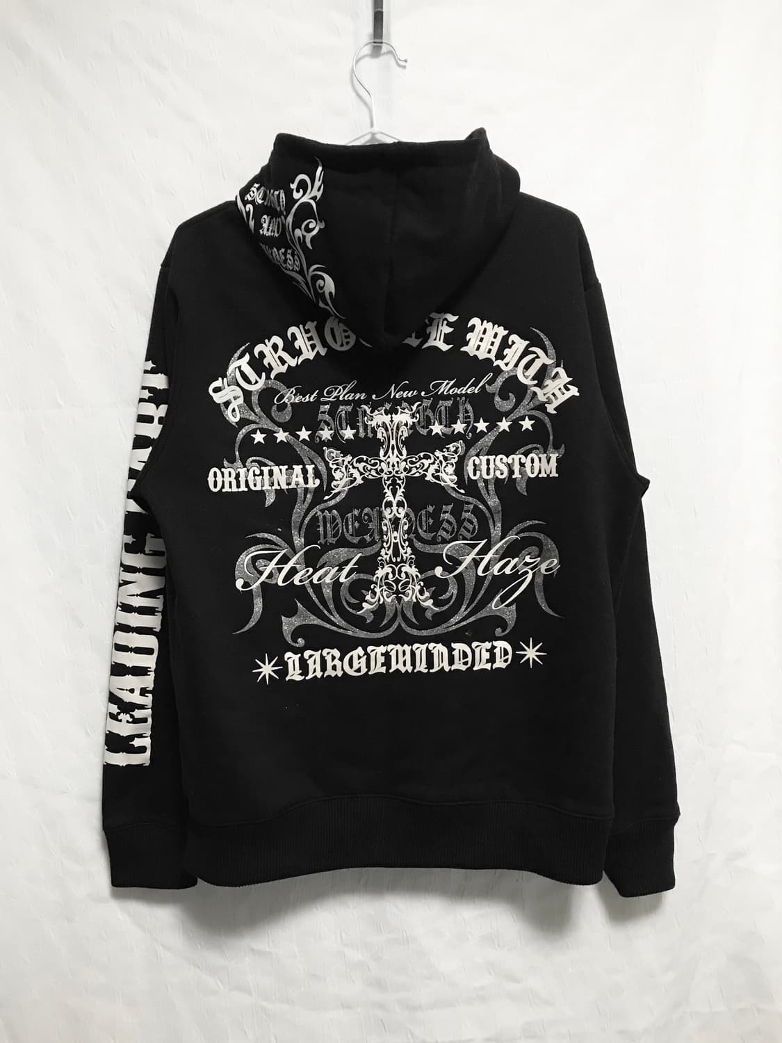 빈티지 펑크 트라이벌 십자가 글리터 레터링 후드 집업 상품이미지3