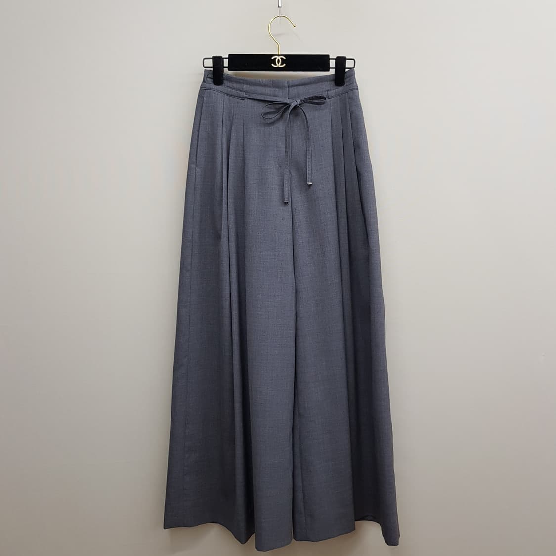 한섬 마인 2025 울 드로우스트링 핀턱 와이드 팬츠 61-90 사이즈 상품이미지1