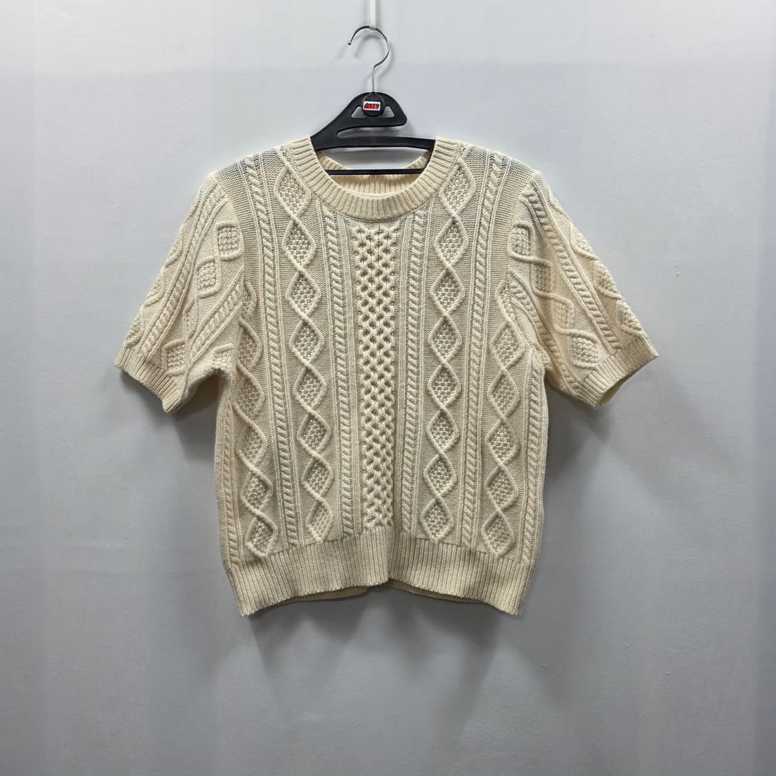 0179 [lookast]아이보리 케이블 반팔 니트 F 상품이미지1
