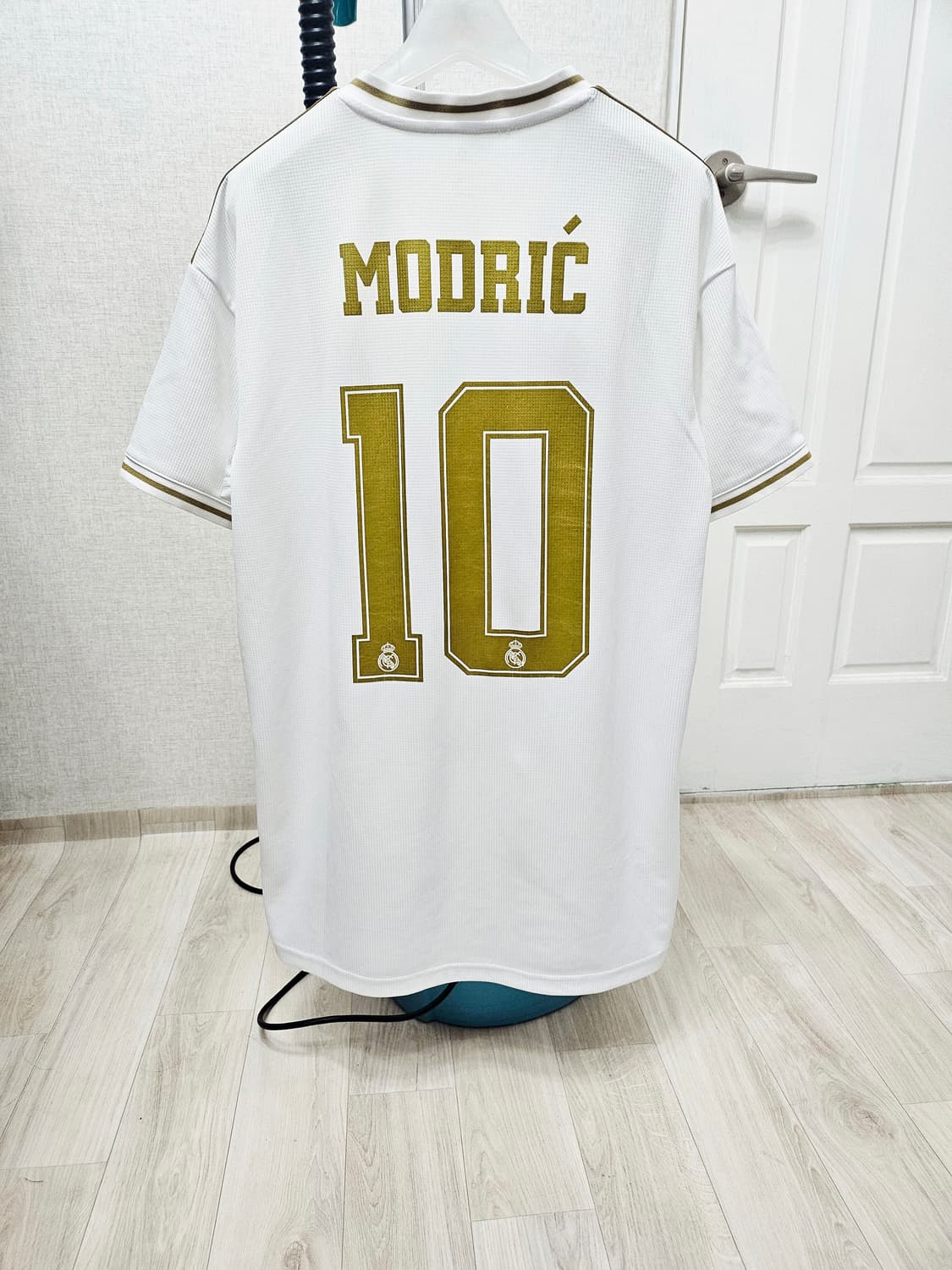 (105)XL☆우주매물☆아디다스 레알마드리드 19~20 [모드리치]유니폼 상품이미지8