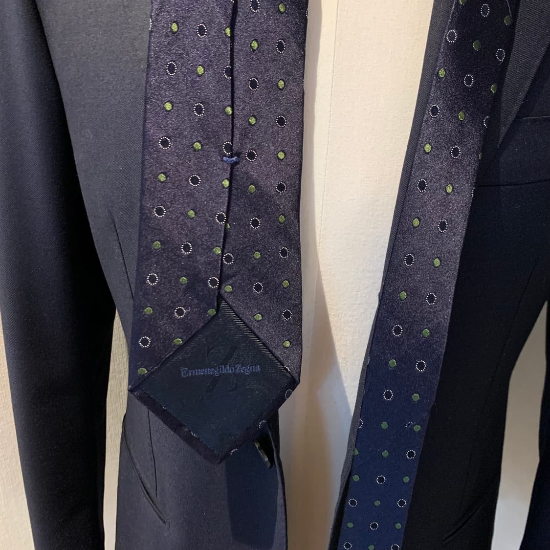 에르메네질도 제냐 도트넥타이 명품 이태리 100실크 A등급 8.8cm 상품이미지2