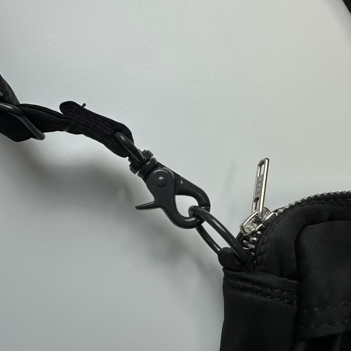 PORTER TANKER SHOULDER BAG 포터 탱커 숄더백 상품이미지6