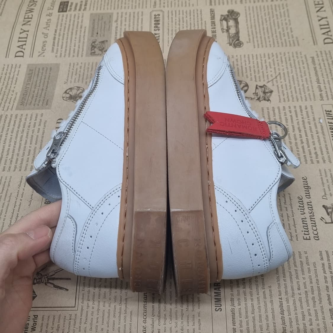 로맨틱크라운 x 치스윅 여성 스니커즈 230 상품이미지5