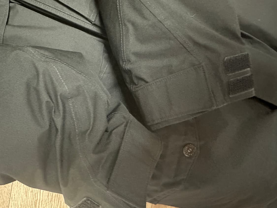 스톤아일랜드 고어텍스 립스탑 패딩 L 상품이미지4