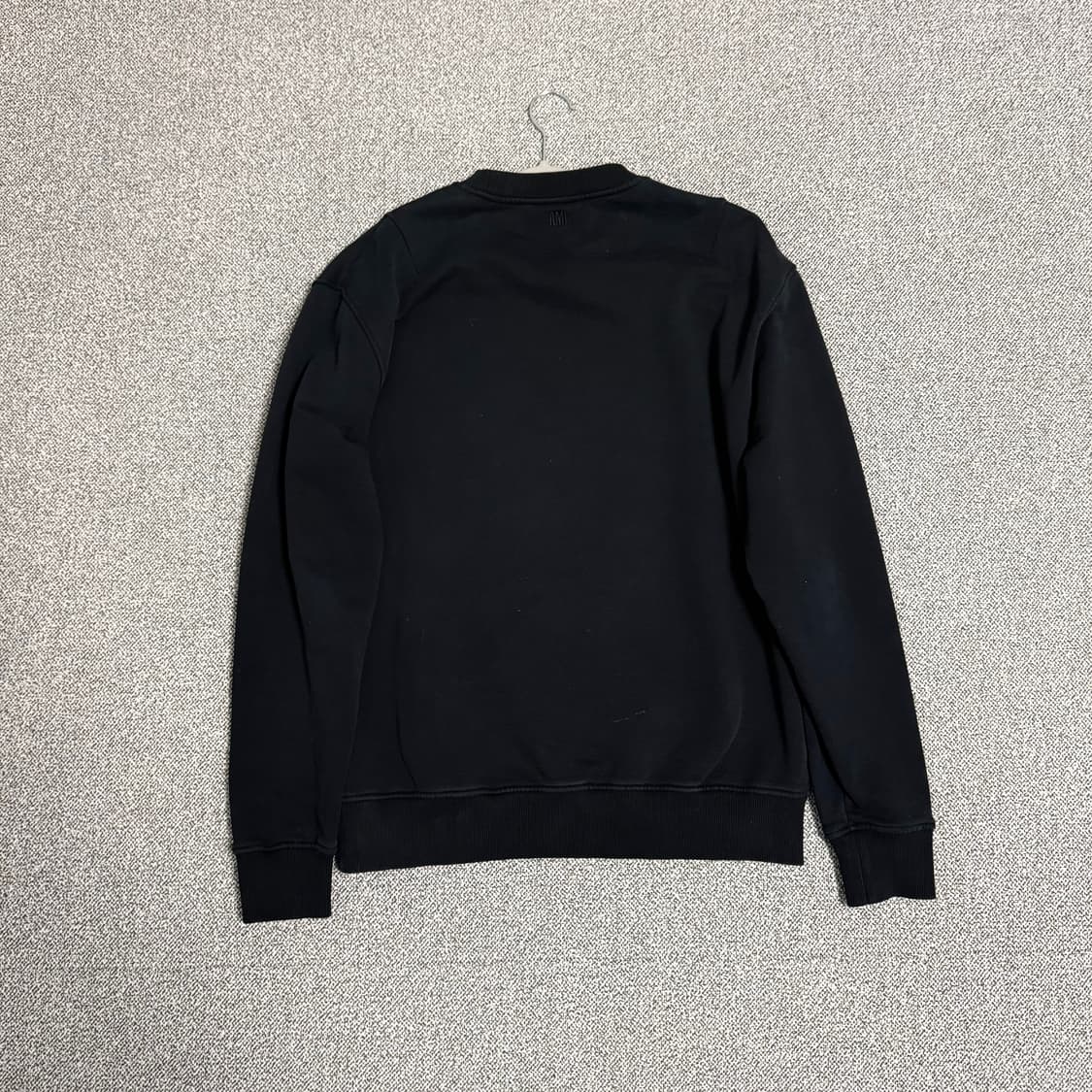 아미 스몰로고 맨투맨 블랙 XL 상품이미지2