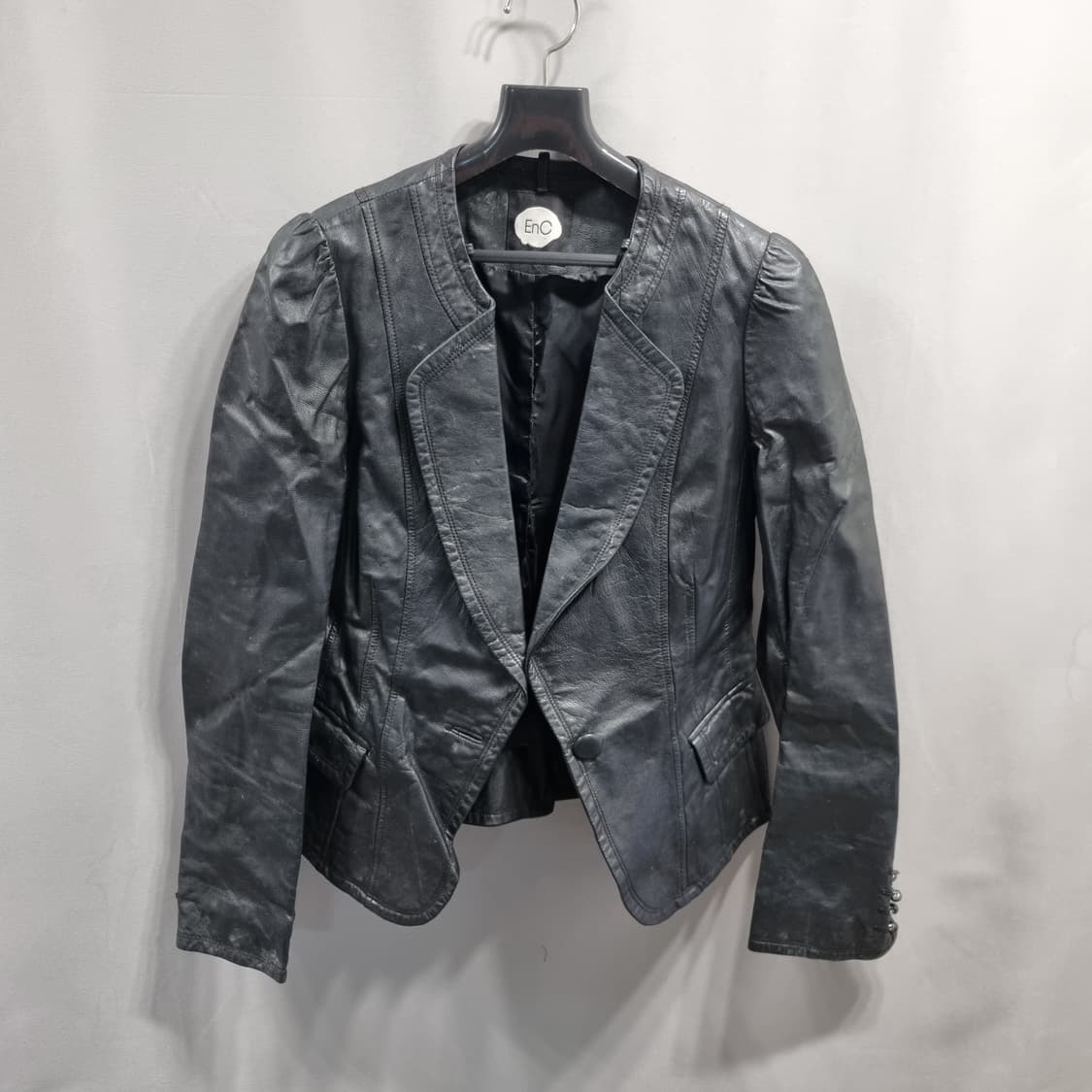 EnC 브랜드의 블랙 양가죽 블레이저 재킷 상품이미지1