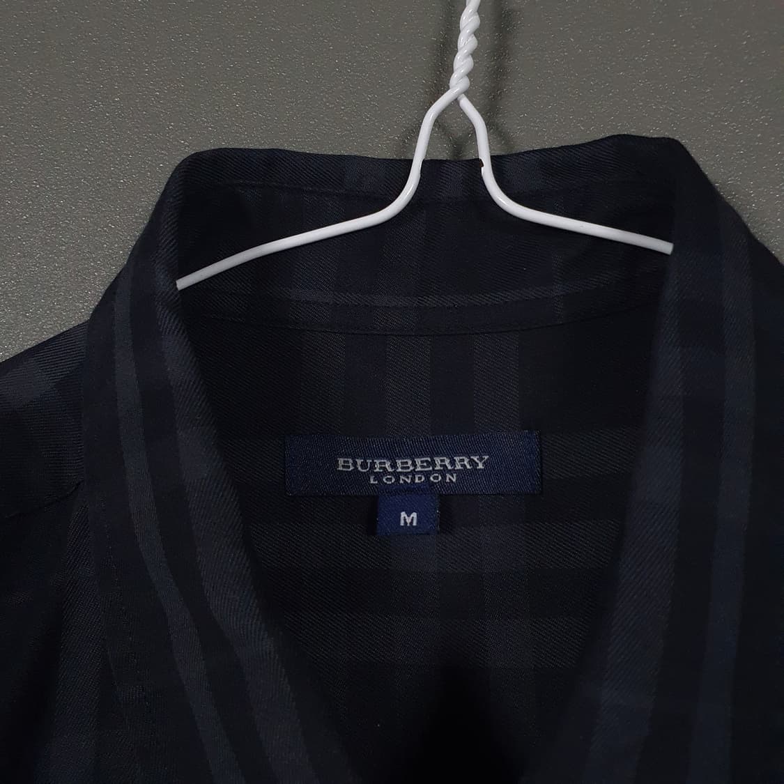 M) 버버리 크레스트 로고 원포켓 노바체크 셔츠 긴팔 남방 블랙 그레이 상품이미지5