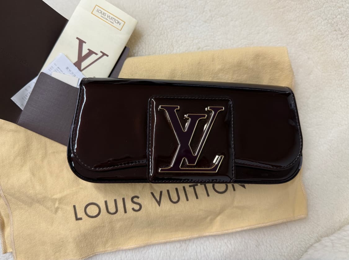 (미사용) 루이비통 모노그램 베르니 소베 클러치 상품이미지1