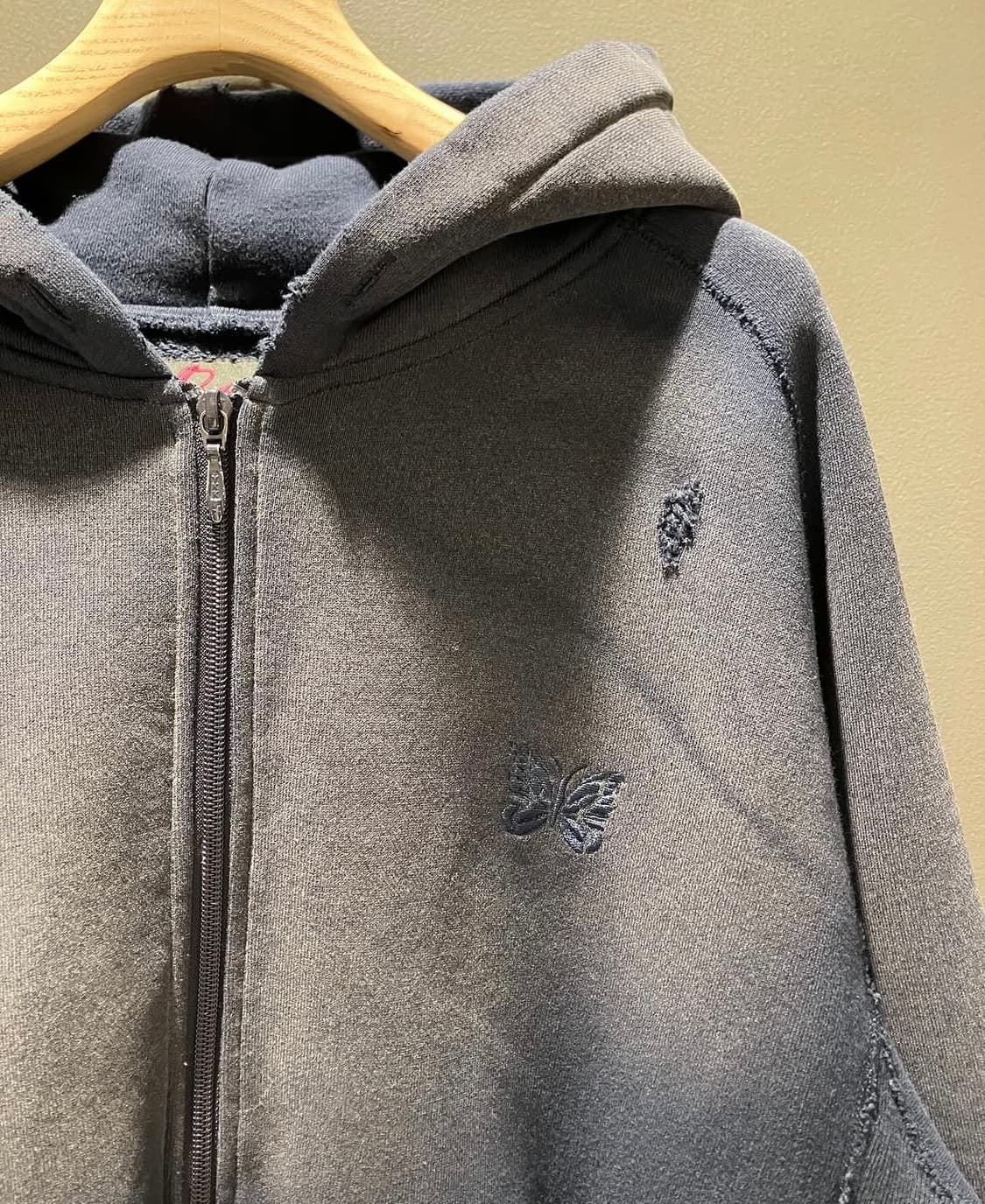 니들스x빔즈재팬 후드집업 상품이미지3