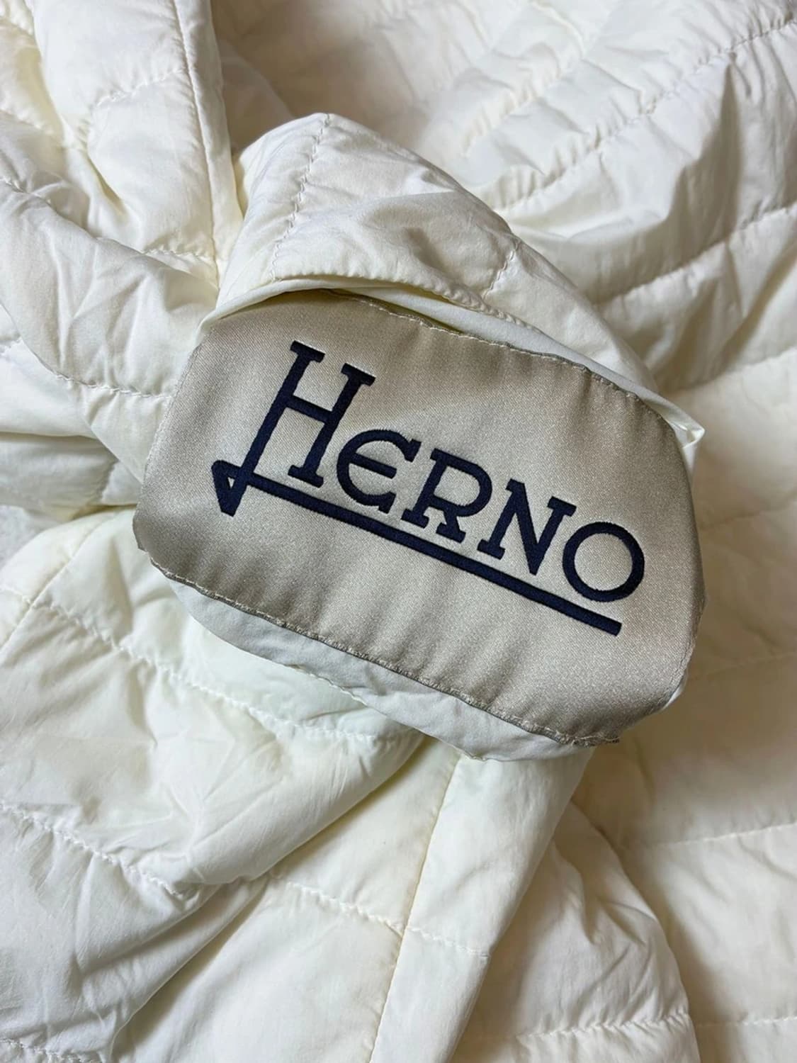 에르노 HERNO 경량 구스다운 리버시블 코트 PN7337 상품이미지9