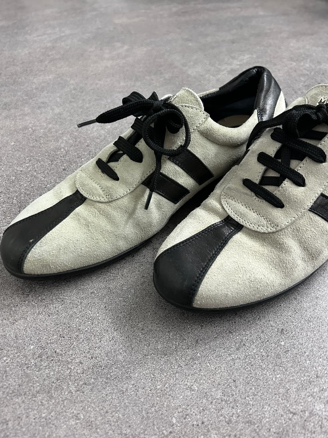 Mcm 스웨이드 레더 스포츠 스니커즈 상품이미지3