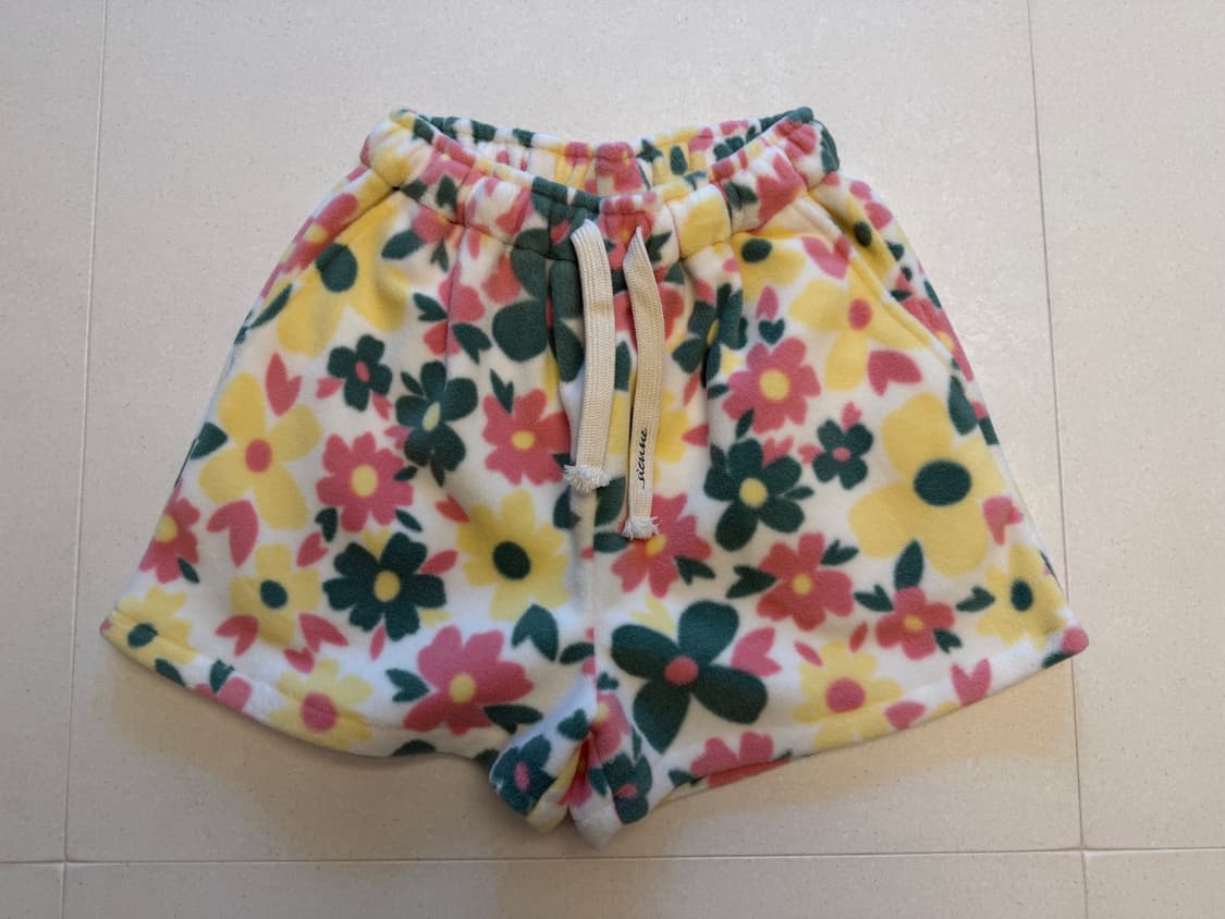 시엔느 플라워패턴 반바지  (후리스재질) 새제품 상품이미지5