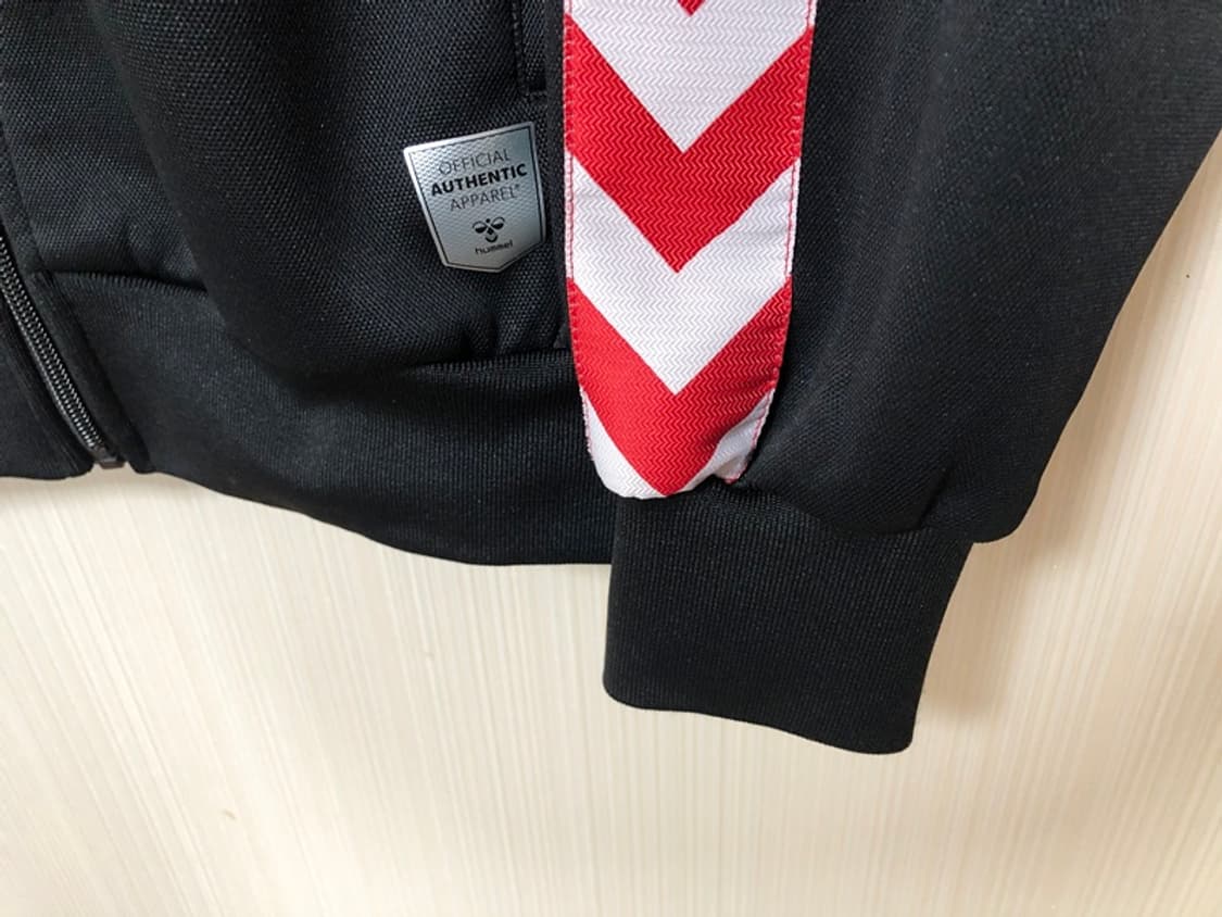 험멜 23-24 사우샘프턴FC 블랙 앤섬자켓 L(유럽) 상품이미지7