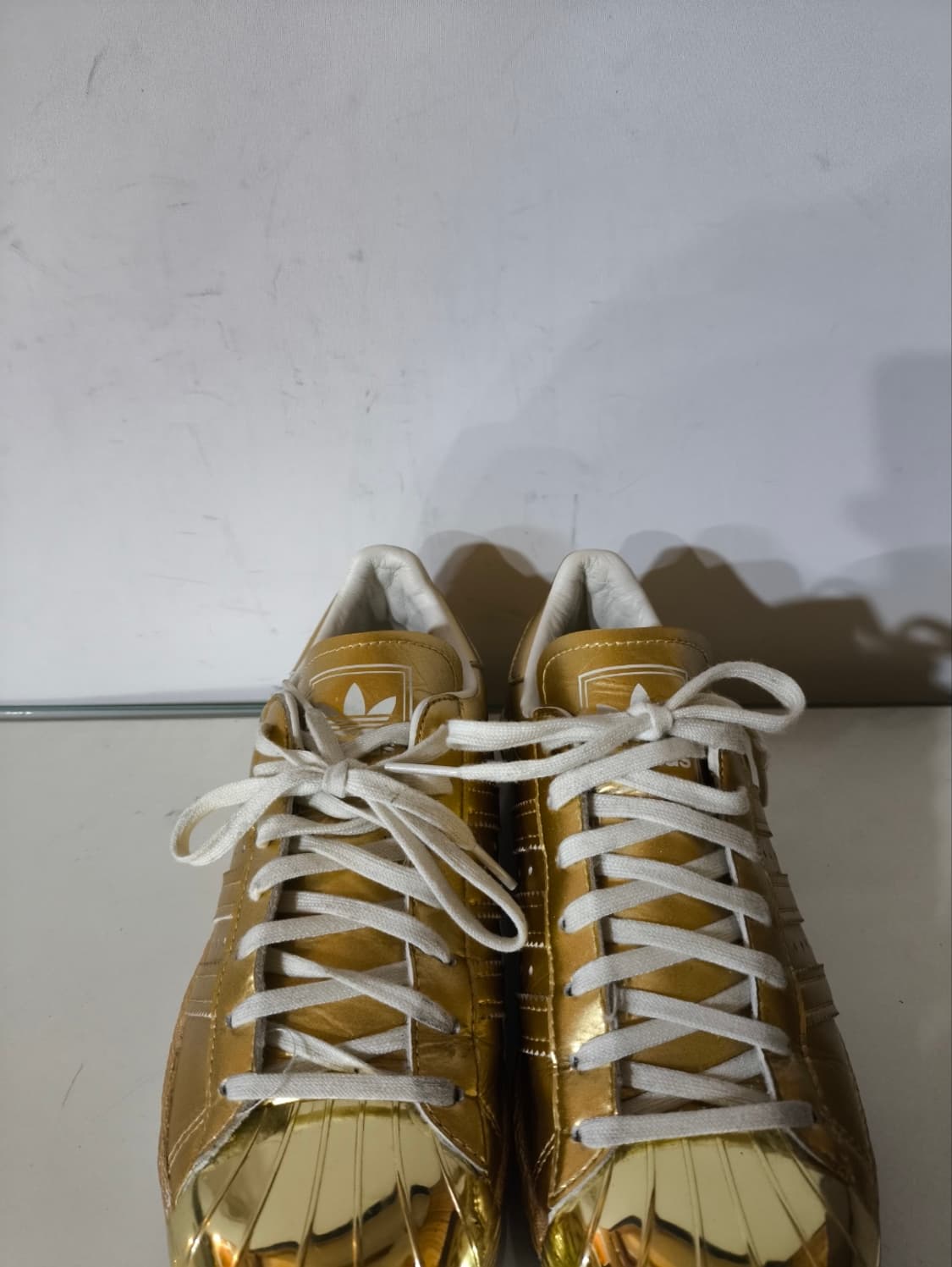 220mm 아디다스 슈퍼스타 80s 메탈릭 골드 스니커즈  상품이미지4