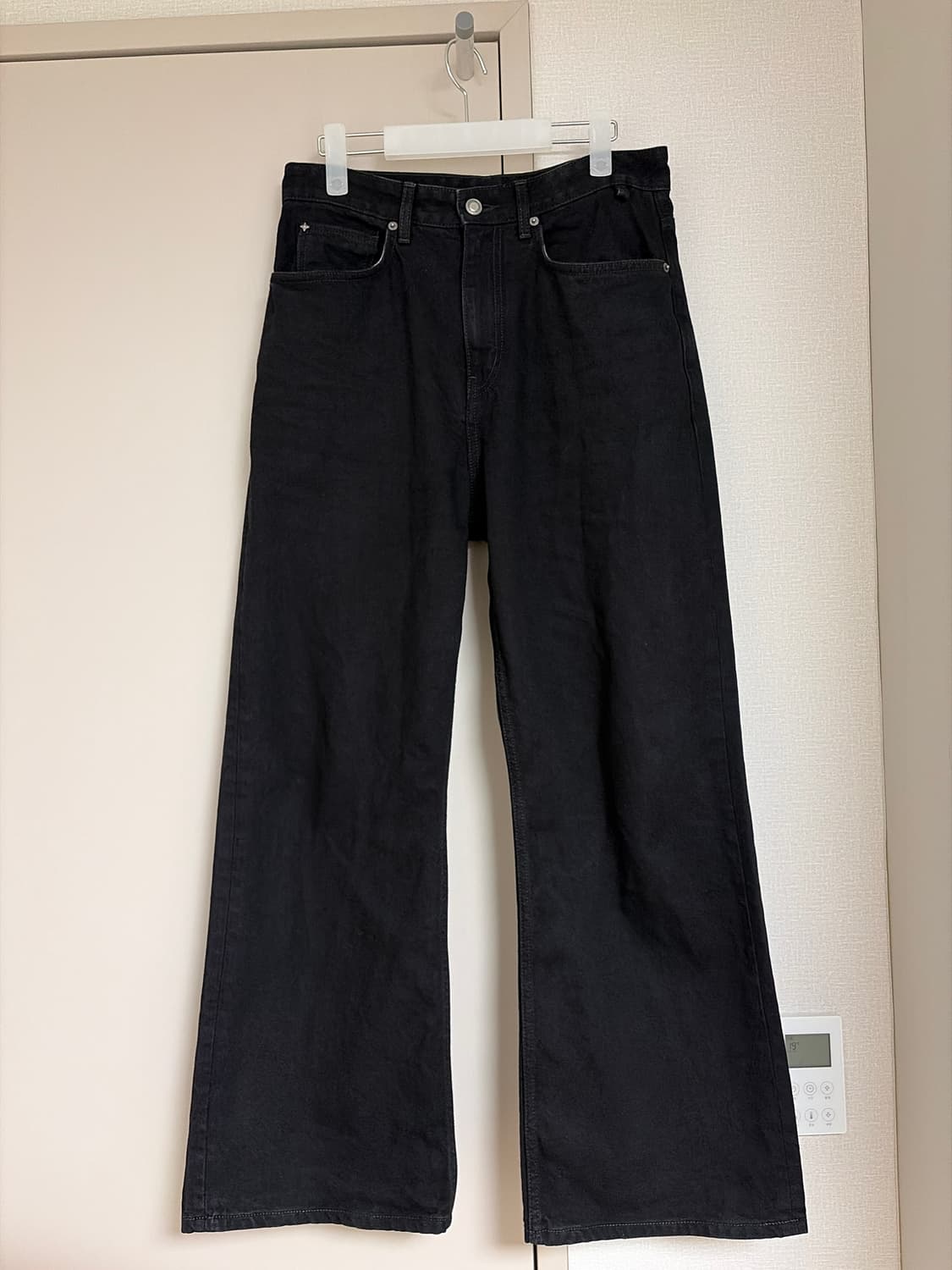 벨리에 트루 와이드 데님 팬츠 - 원 워시드 블랙 상품이미지2