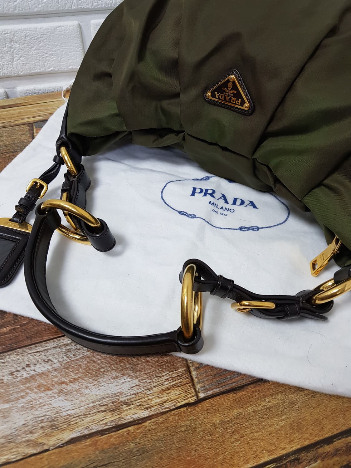 [정품] 프라다 포코노 금장 숄더백 상품이미지5