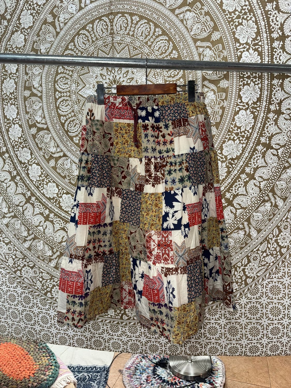 써스데이아일랜드 여성 빈티지 에스닉 밴딩 미디스커트  상품이미지3