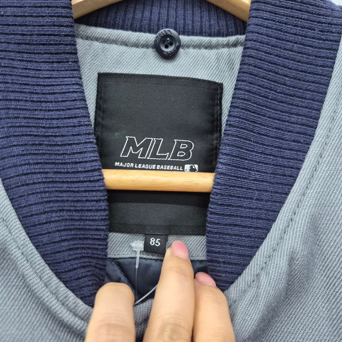 MLB LA 에인절스 팀 로고 누빔 바시티 자켓 남성 XS 상품이미지3