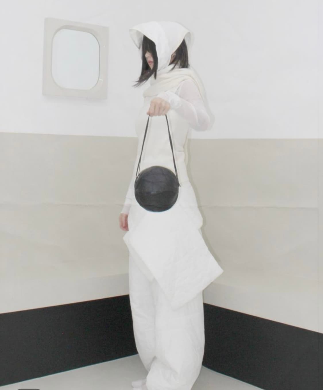 노스밋 Rounded Ball Bag [Patch Black] 상품이미지1