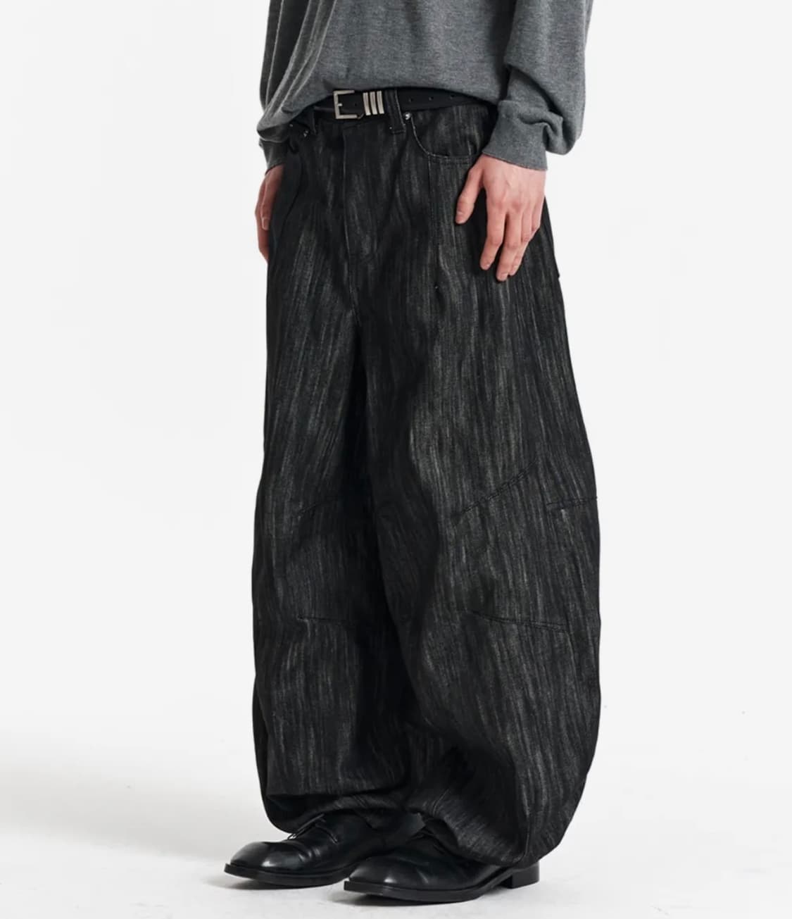 기철 FLOWING WAVE BALLOON DENIM PANTS  상품이미지1