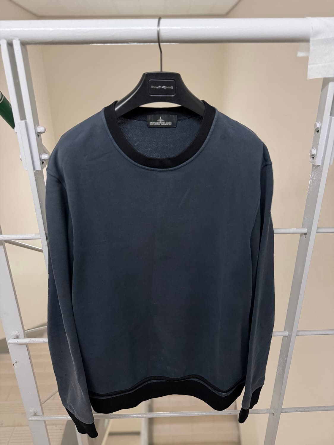 스톤아일랜드 쉐도우 프로젝트 [백화점 구매 정품] 맨투맨 로고 스웻셔츠  상품이미지2