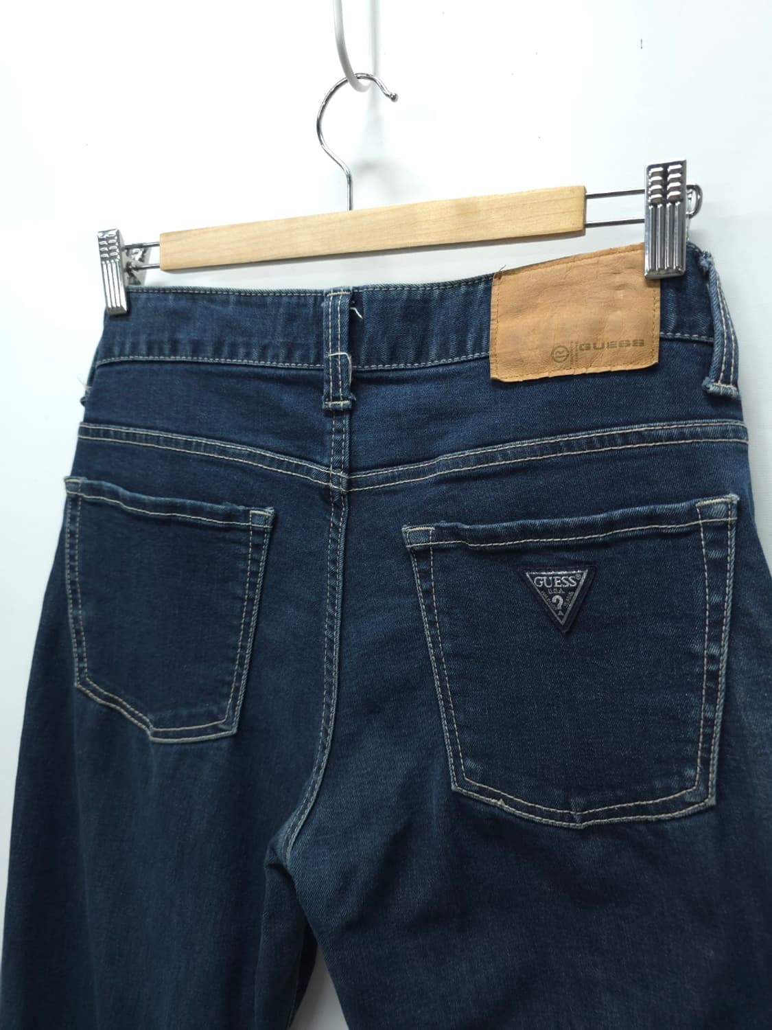 ​게스(GUESS) 다크블루 스트레이트 데님 팬츠(30) 상품이미지6