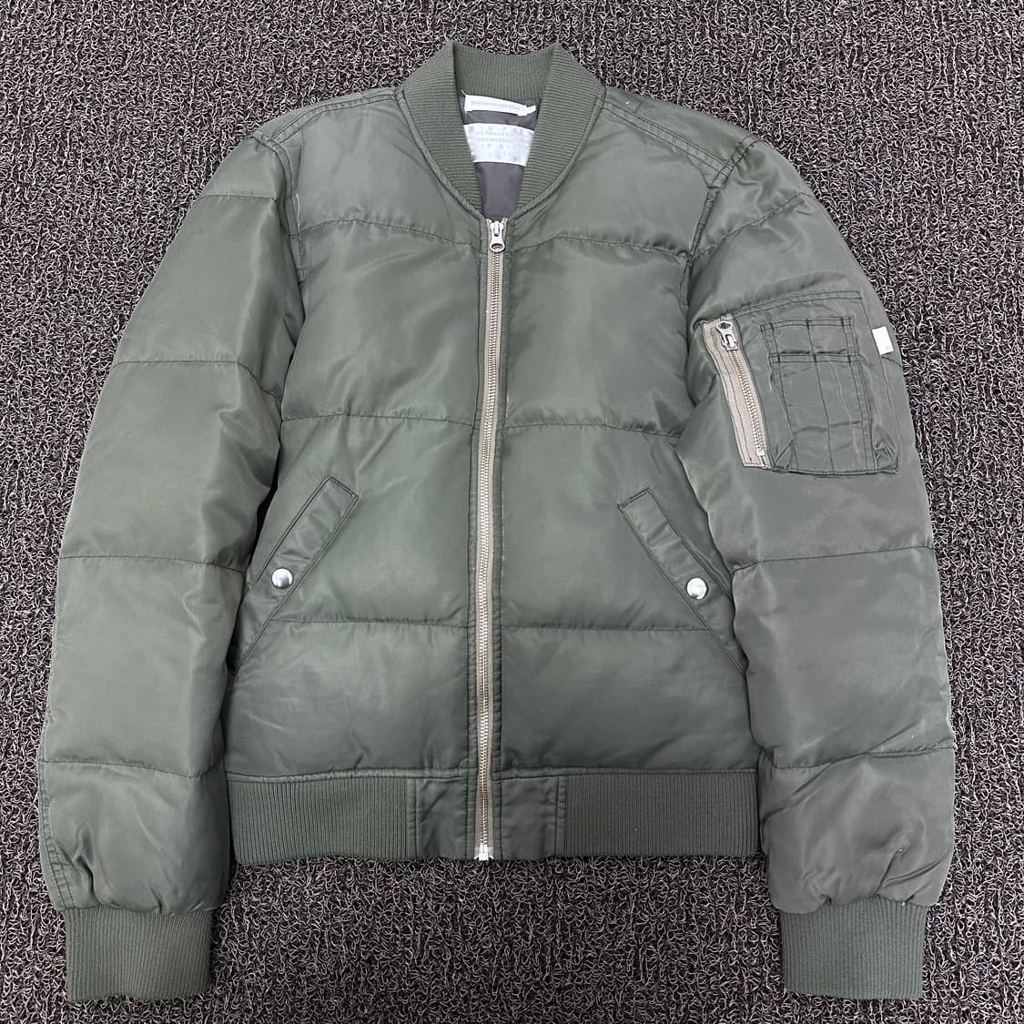 디스이즈네버댓 MA-1 다운 패딩 봄버 자켓 카키 S 상품이미지1