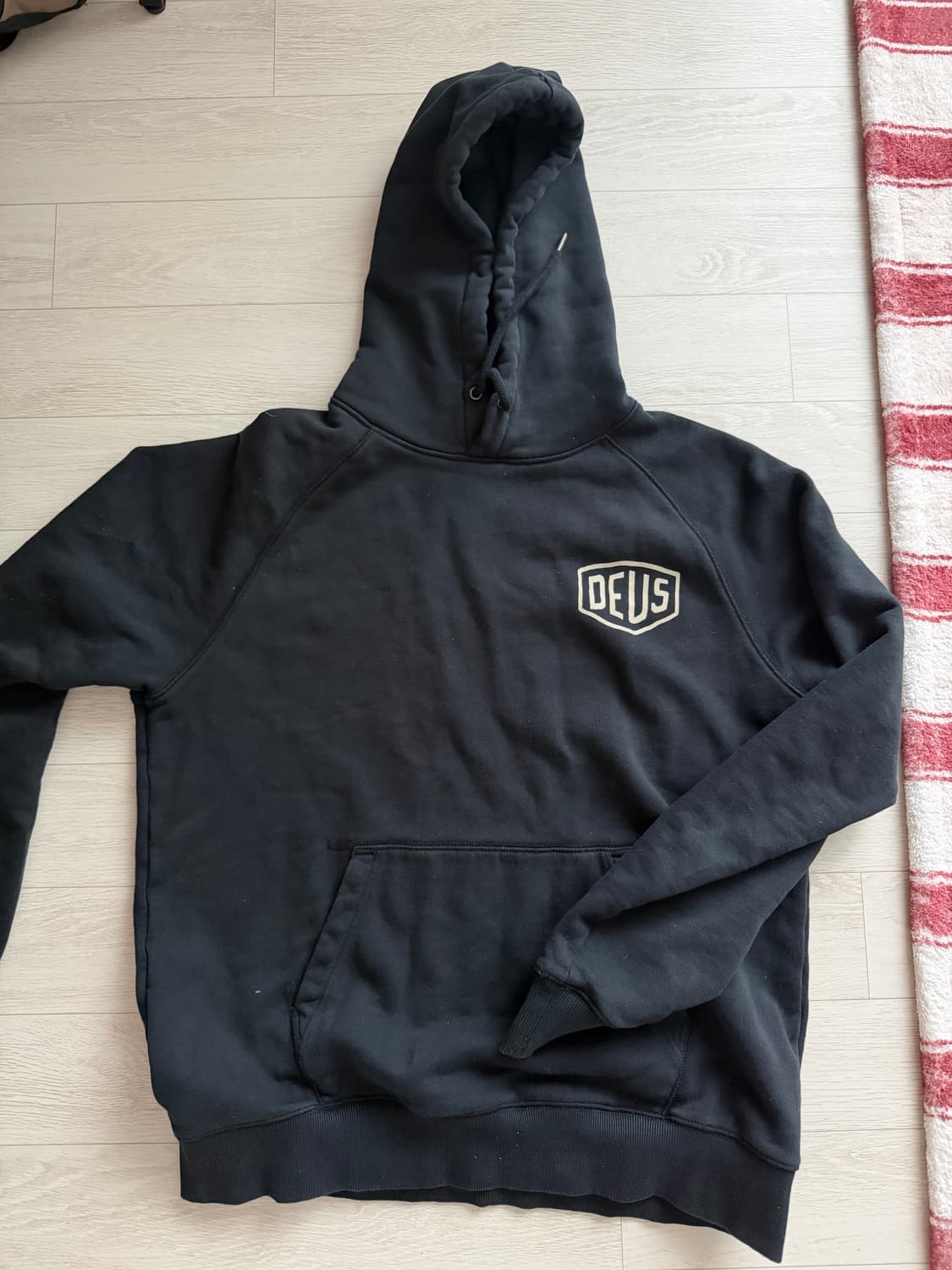 데우스 엑스 마키나 서울 후디 L 상품이미지1