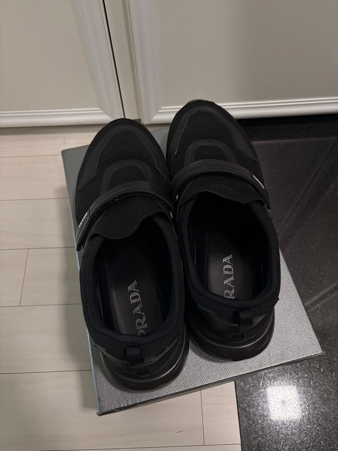 프라다 클라우드 버스트 10.5 상품이미지3