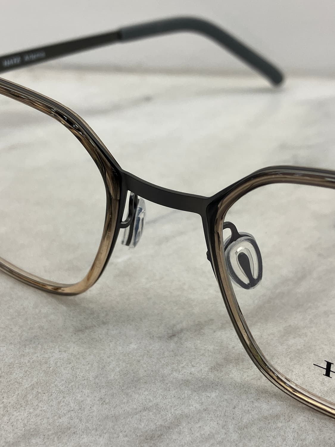 하츠 Hatz 차콜 클리어 투톤 솔텍스 웰링턴 메탈테 안경 상품이미지5