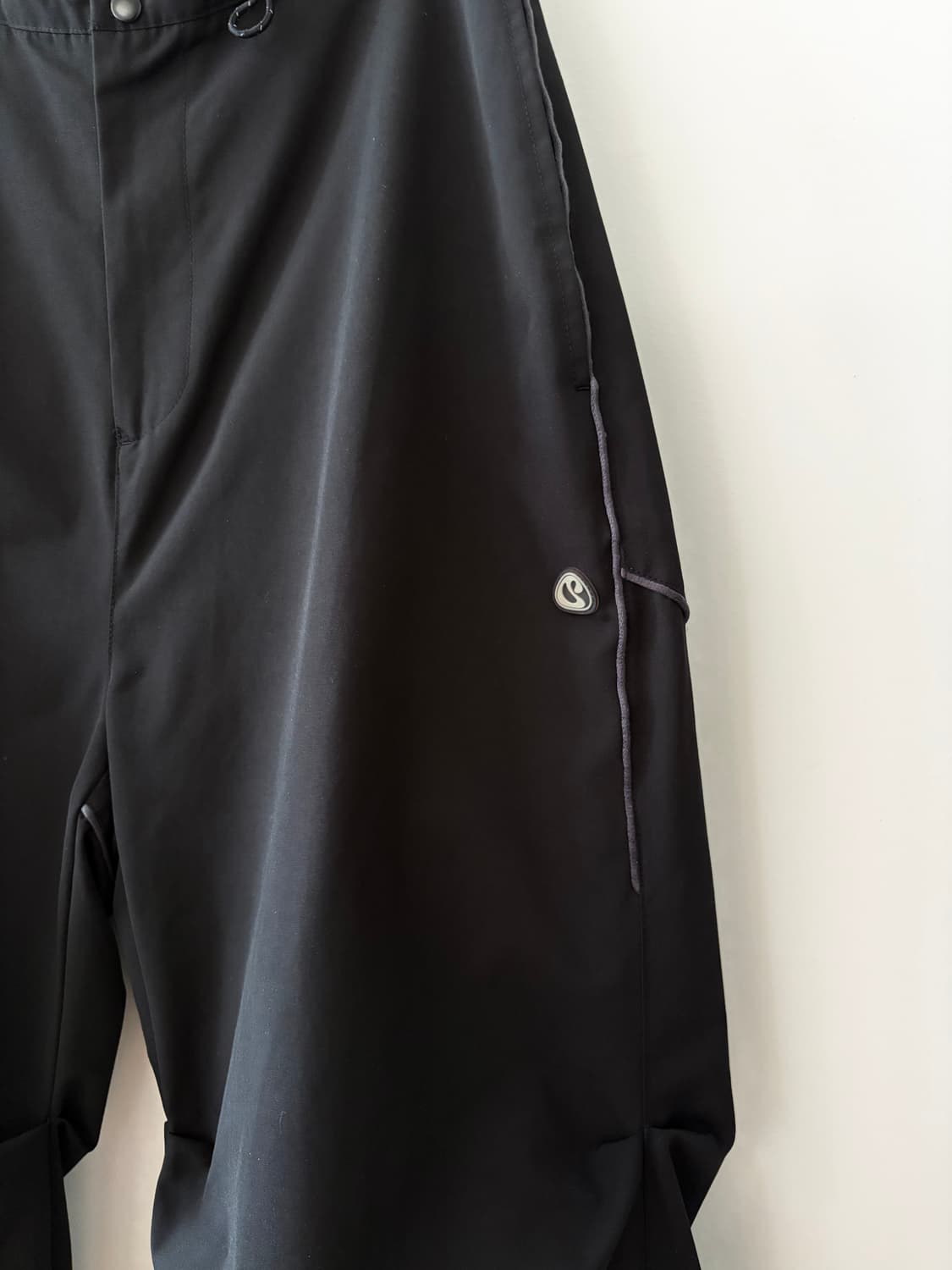 코이세이오 스마트어반유즈풀 suu 스트랩 라인 팬츠 블랙 상품이미지4