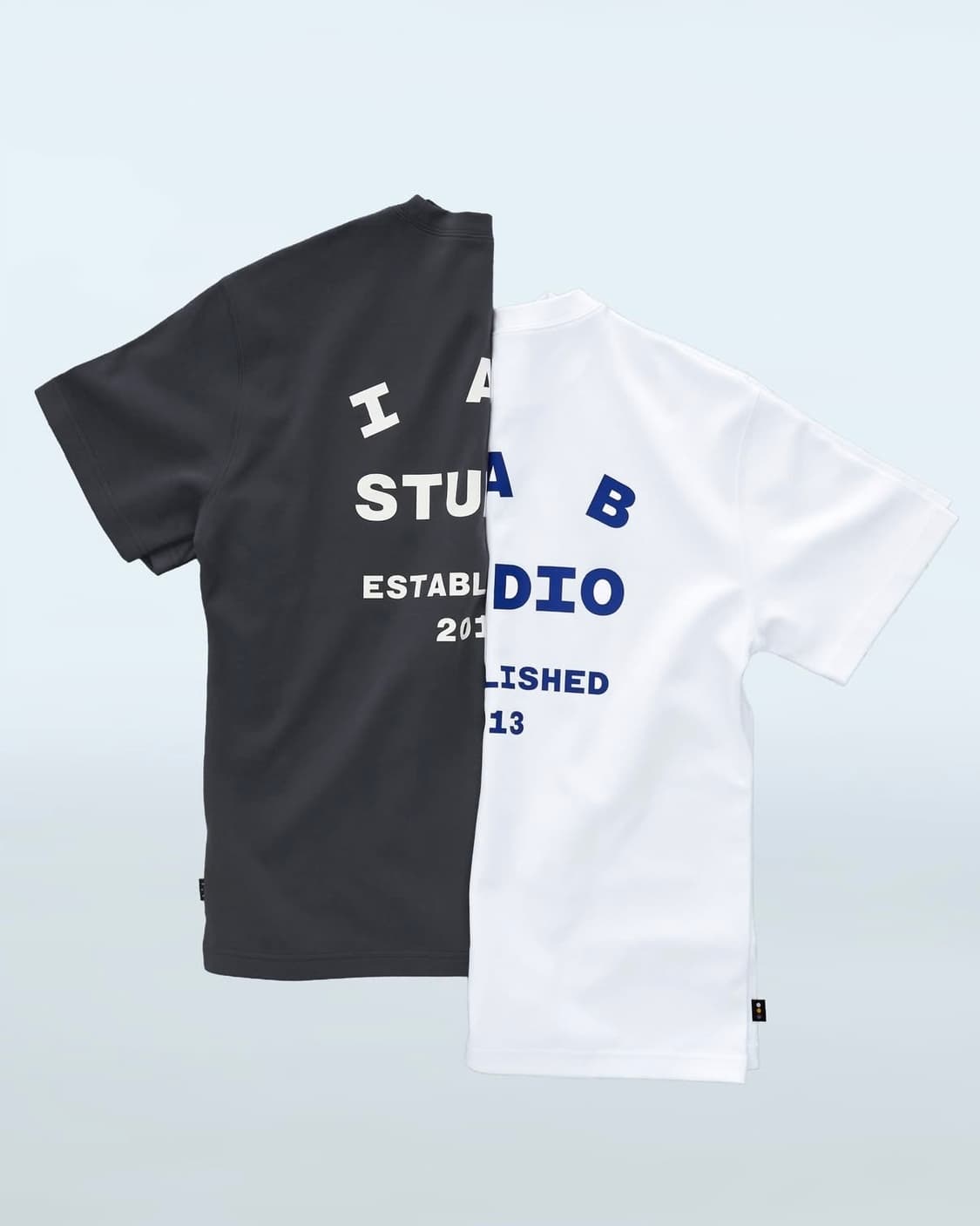 [L / XL] 아이앱 스튜디오 26 반팔 티셔츠 (화이트 / 차콜) 상품이미지1