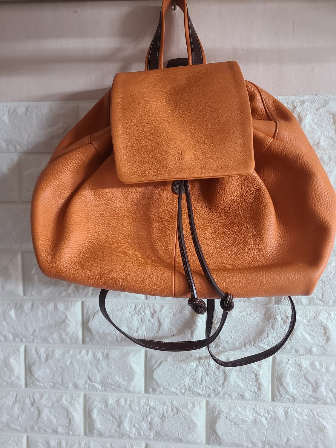 SODA 오렌지 가죽 백팩 상품이미지2