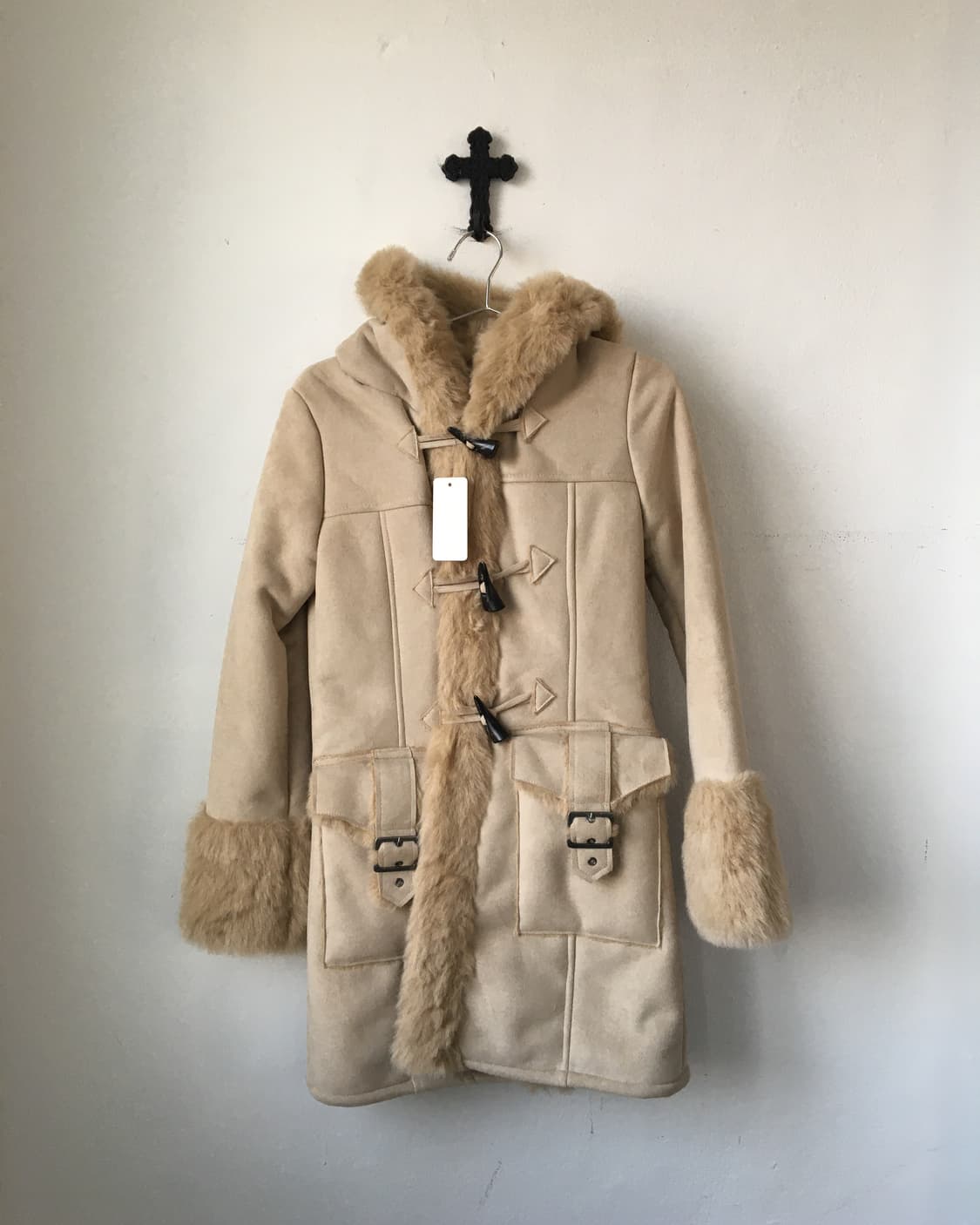 Fake fur duffle button hood coat 상품이미지2