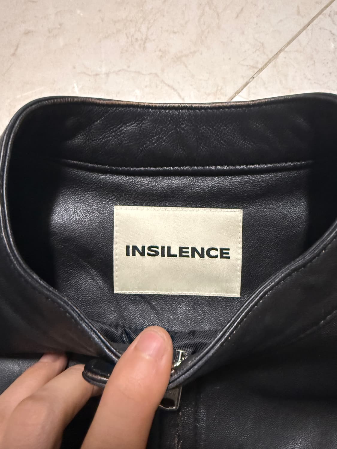 인사일런스 엠보 바이크 레더자켓 상품이미지3