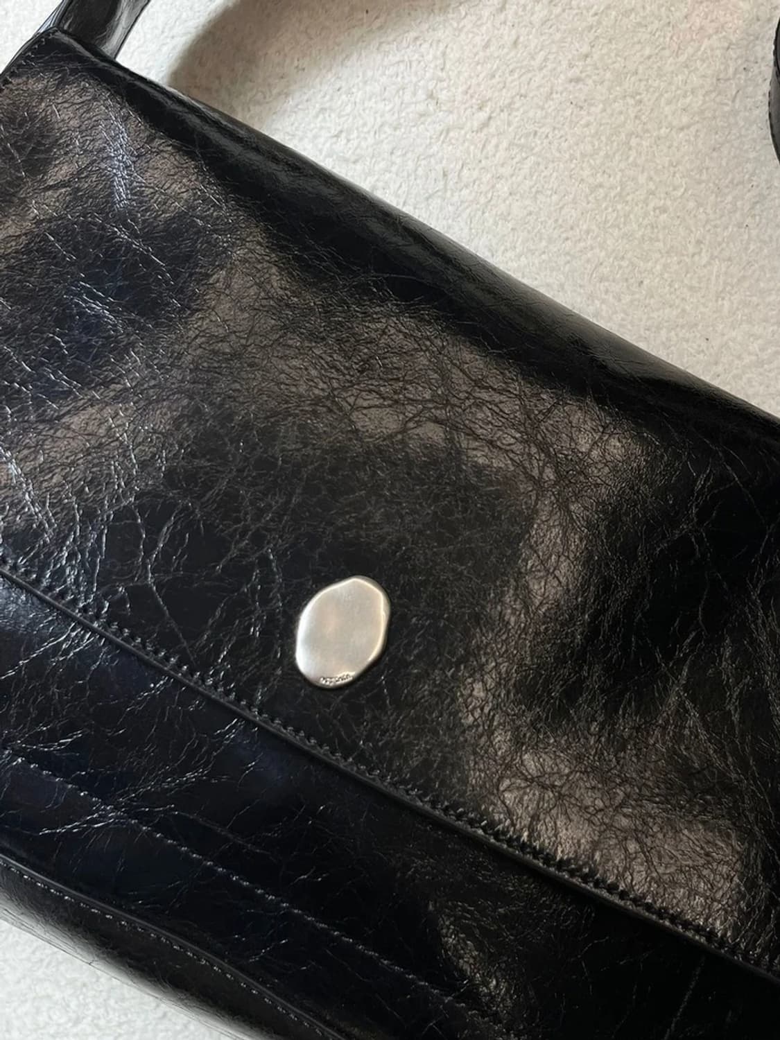 오스트카카 OSTKAKA 카델 바게트 소가죽 숄더백 A1809 상품이미지2