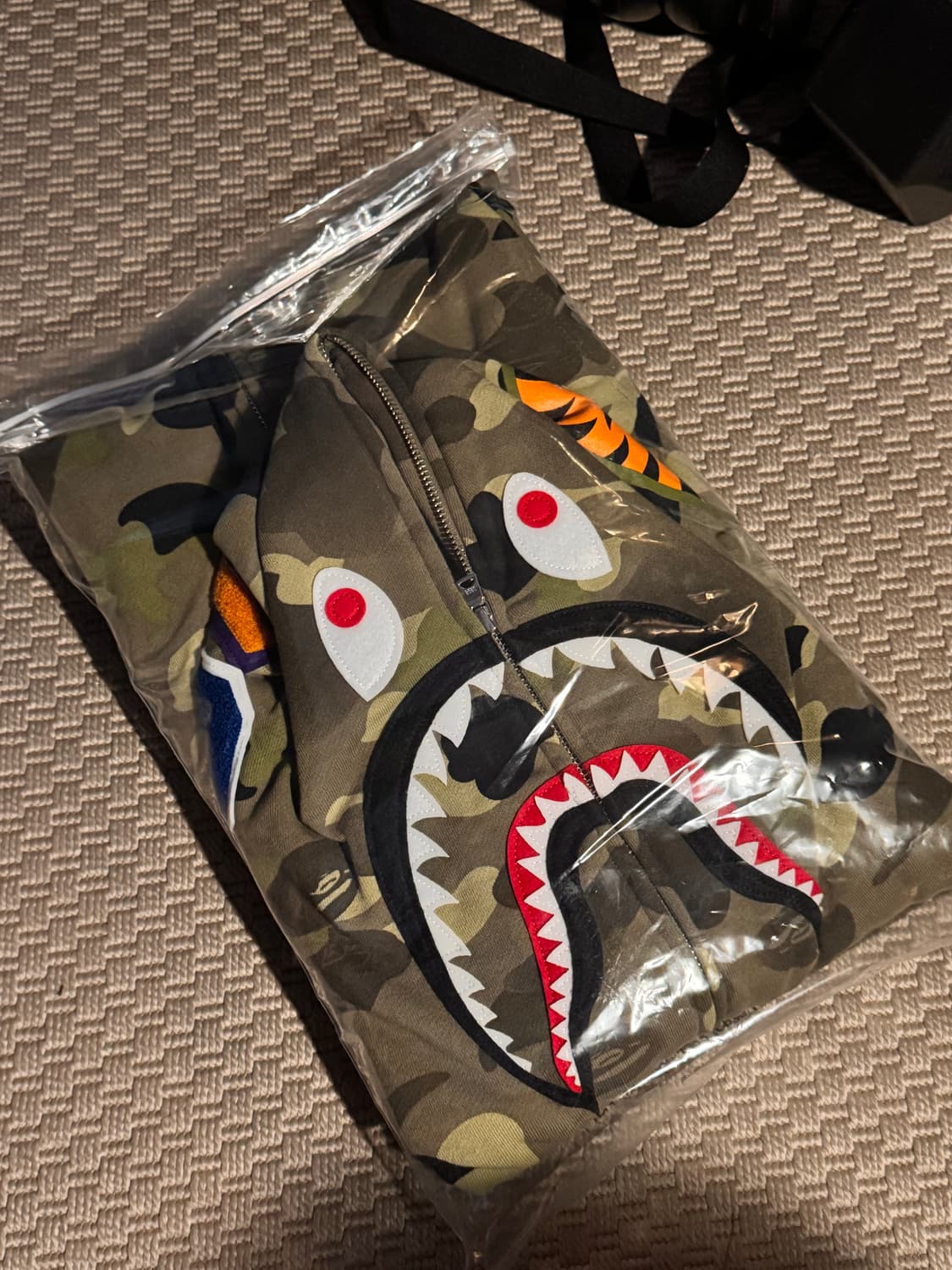 베이프 그라데이션 카모 샤크 풀 집 후드(M) 올리브 드랍 상품이미지5