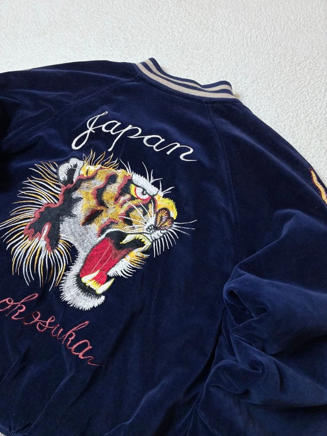 휴스턴 飛有棲屯 00's 벨벳 타이거 자수 스카잔 PN6315 상품이미지2