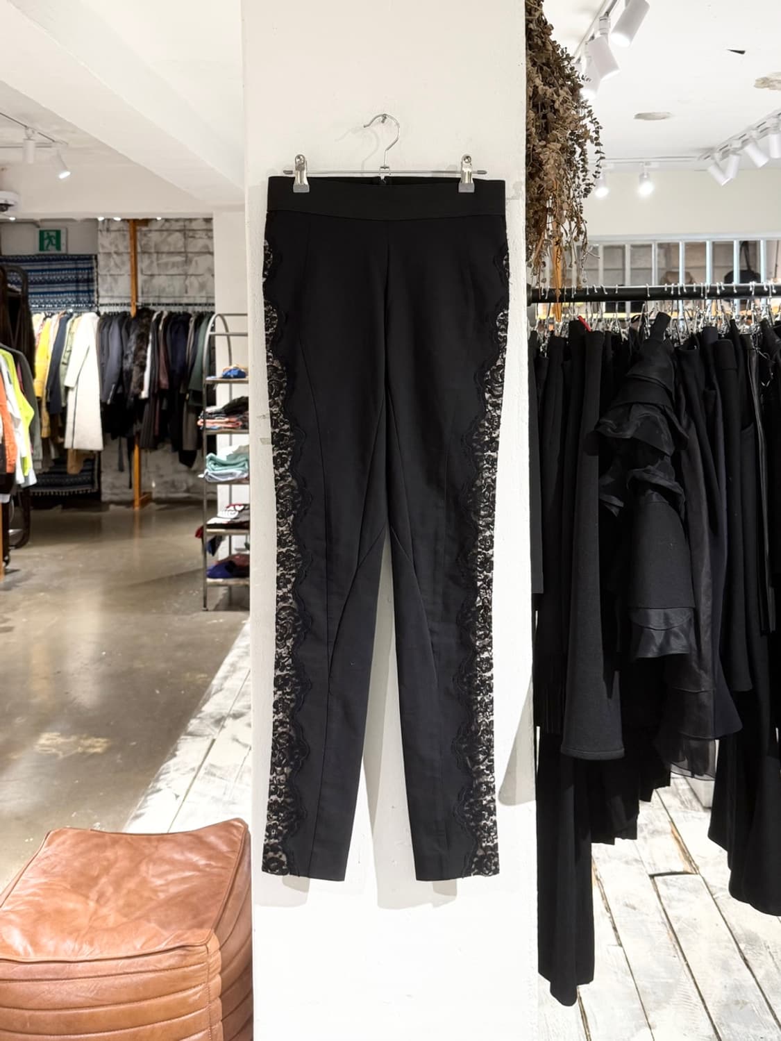 스텔라 매카트니 블랙 레이스 슬림핏 팬츠 상품이미지1