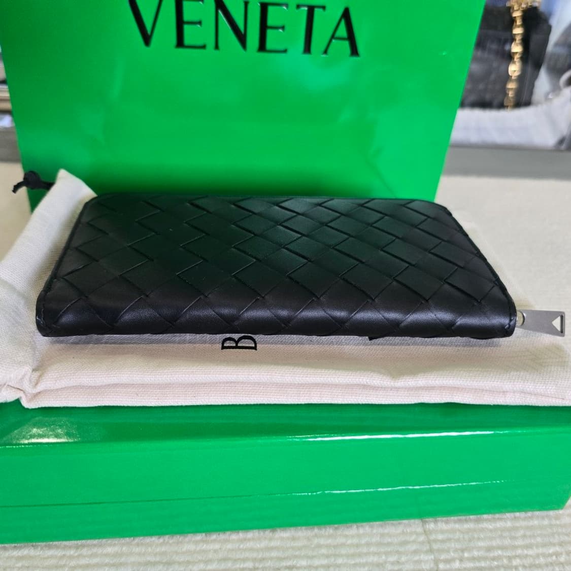 [중고/정품] 보테가 베네타 인트레치아토 지퍼 어라운드 지갑 블랙/그래스 상품이미지5