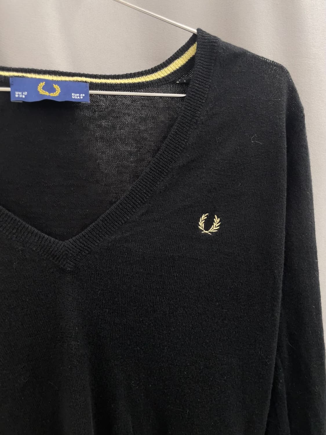 프레드페리 브이넥니트 상품이미지2