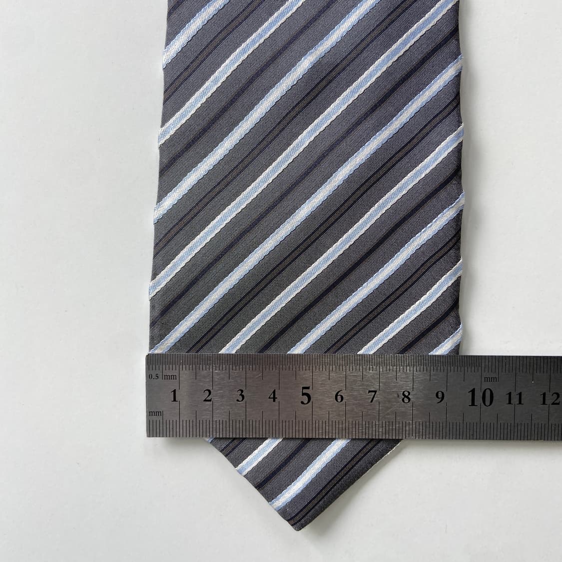 펜디(FENDI) 신형라벨 명품 정품 넥타이 상품이미지8