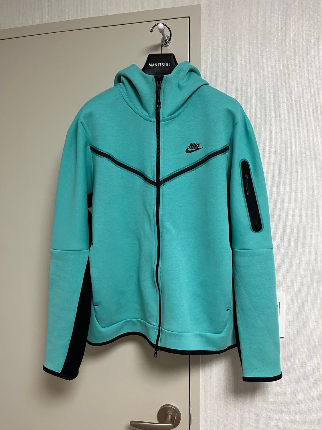 나이키 테크팩 테크플리스 워시드틸 센트럴씨 착용제품 판매합니다! 상품이미지1