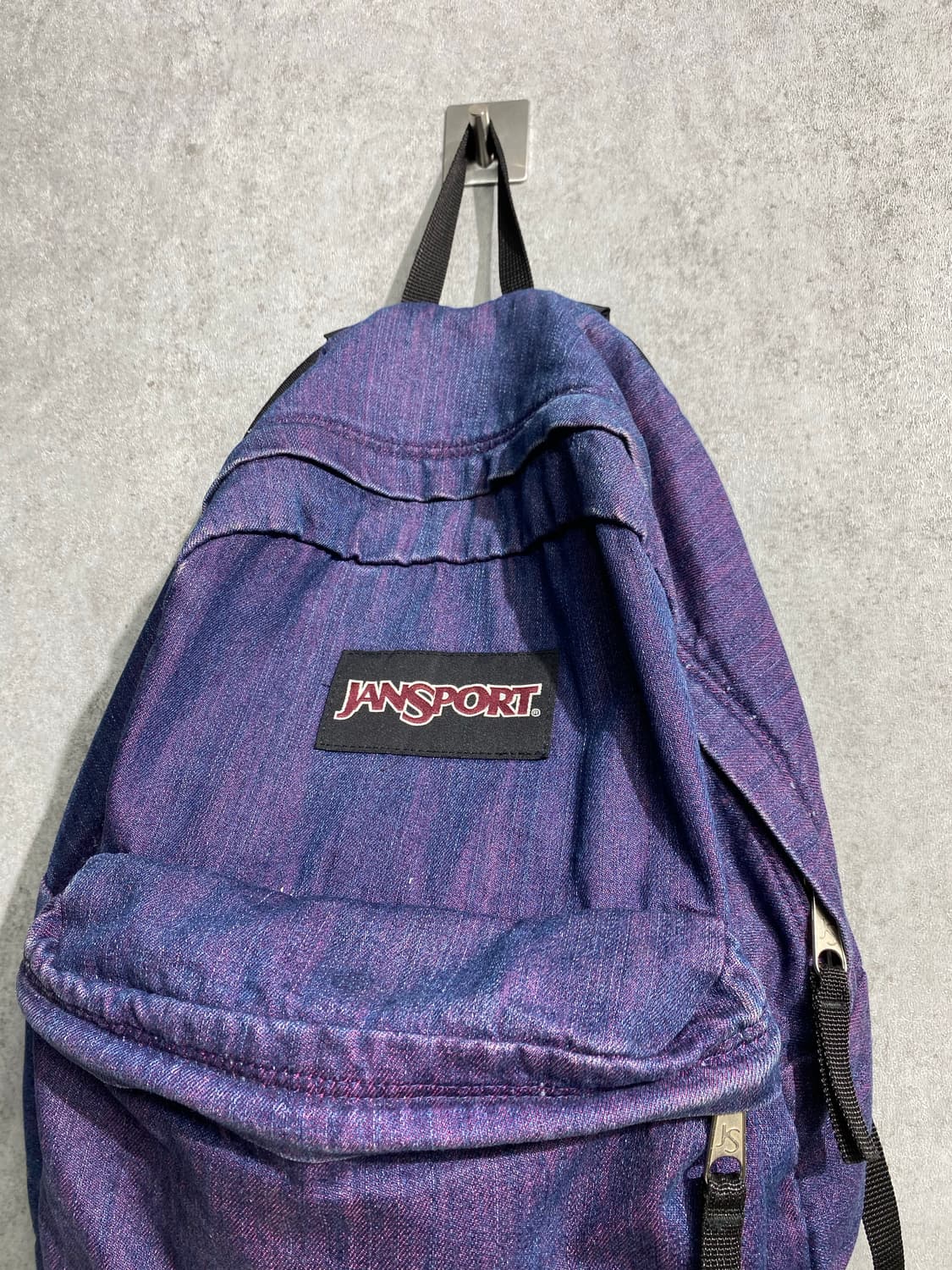 [37*54] Jansport 잔스포츠 퍼플 워시드 데님백팩 상품이미지2