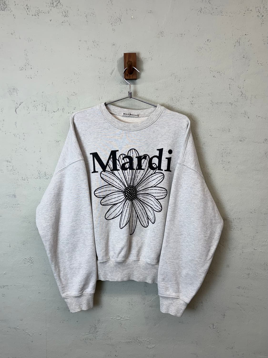 마르디메크르디 플라워 맨투맨 상품이미지1