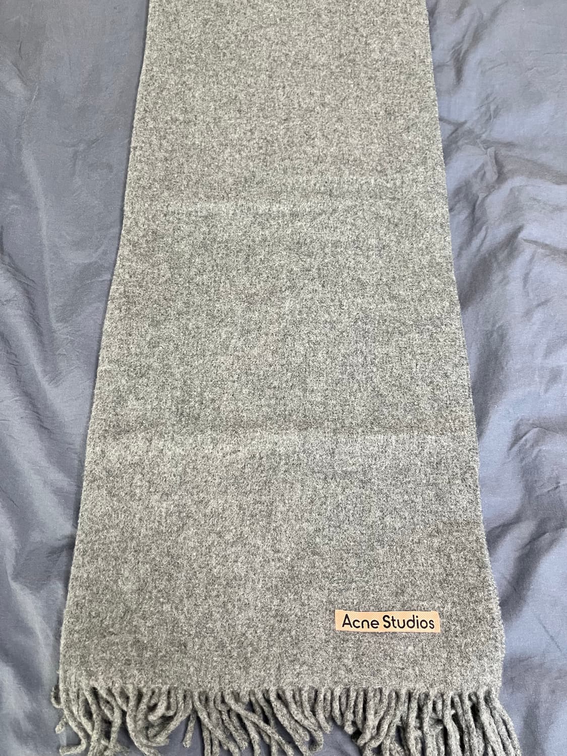 아크네스튜디오 머플러 상품이미지1